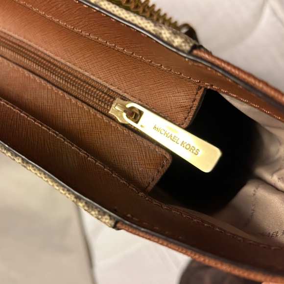 BNWT Michael Kors Tote - Picture 4 of 8